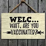 7TM ưu tiên. Welc Vaccinated - Door Sign Mockup 1