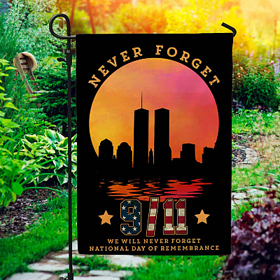 Garden Flag (11.5" x 17.5")