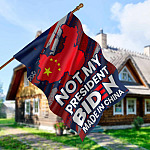 Size 30x40 House Flag Mockup 5