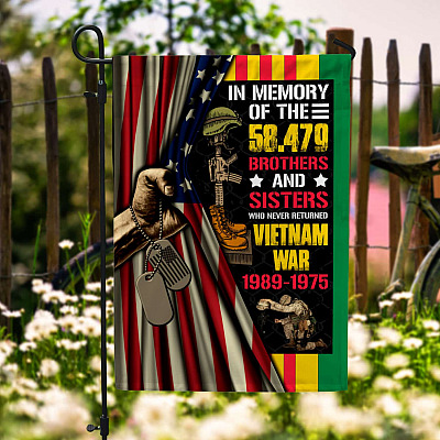 Garden Flag (11.5" x 17.5")