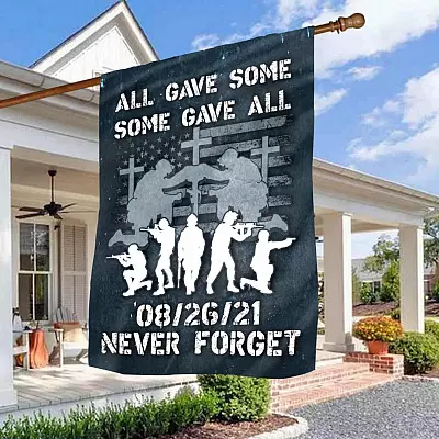 House Flag (30" x 40")