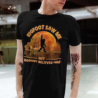 Alternative view of Bigfoot Saw Me But Nobody Believes Him T-shirt - V-neck - Funny Sasquacth Squatchy Shirt