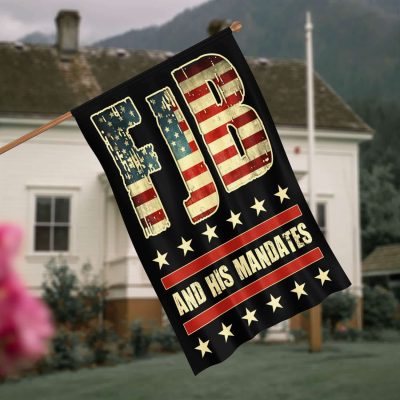 30x40 House Flag Mockup 4