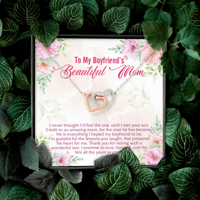 To My Boyfriend's Beautiful Mom I Never Thought I'd Find The One Interlocking Hearts Pendant Necklace