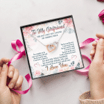 To My Girlfriend From Boyfriend Day I Met You I Found My Missing Piece Interlocking Hearts Pendant Necklace