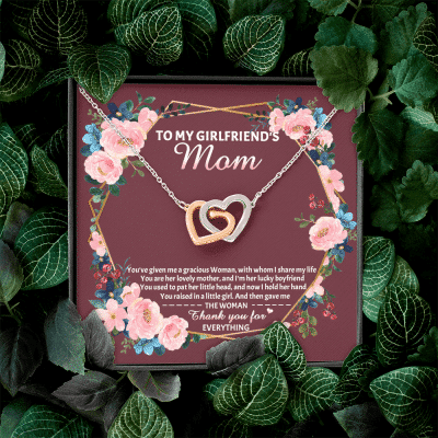 To My Girlfriend's Mom Interlocking Hearts Pendant Necklace - Mother's Day Gift For Girlfriend's Mom