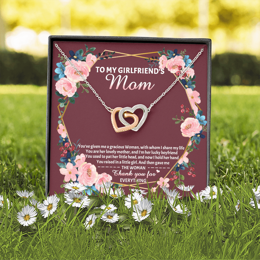 To My Girlfriend's Mom Interlocking Hearts Pendant Necklace - Mother's Day Gift For Girlfriend's Mom