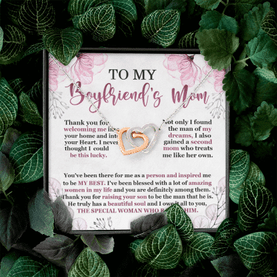 To My Boyfriend's Mom Thank You For Welcoming Me Interloking Hearts Pendant Necklace
