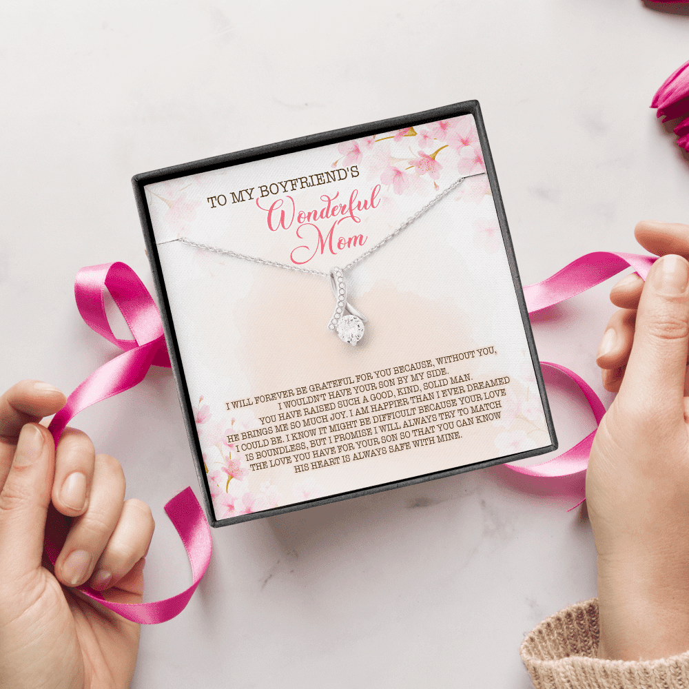To My Boyfriend's Wonderful Mom I Will Forever Be Grateful For You Alluring Beauty Necklace