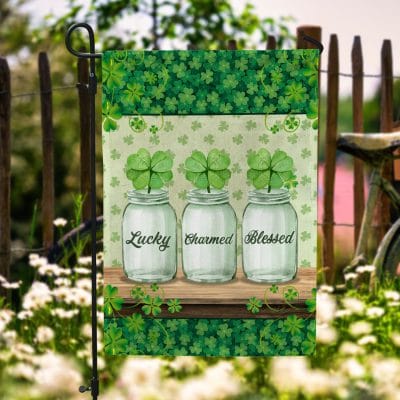 Garden Flag (11.5" x 17.5")