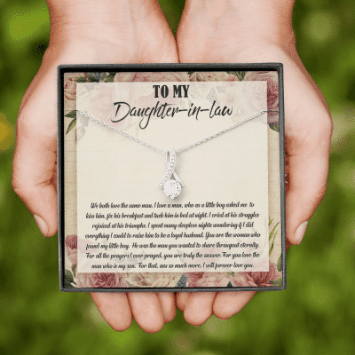 To My Daughter-In-Law We Both Love The Same Man Alluring Necklace From Mom - Birthday Gift To Daughter