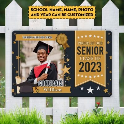 Personalized Congrats Proud Of Our Senior Class Of 2022 Graduation Decorative Metal Sign