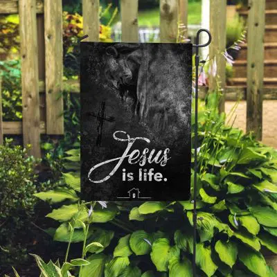 Garden Flag (11.5" x 17.5")