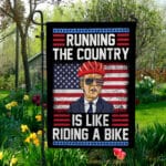 3VT. Running The Country Flag Garden Flag Mockup 5