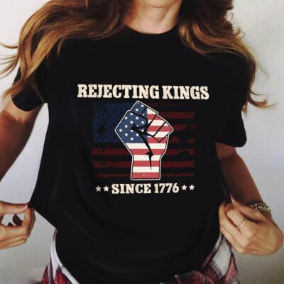 Alternative view of Rejecting Kings Since 1776 Patriotic American Flag Vintage Retro T-Shirt T-Shirt